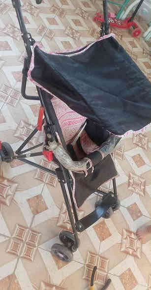 عربانه ماركه نظيفه جدا السعر 15 المكان شارع 100 هاتف ***********
