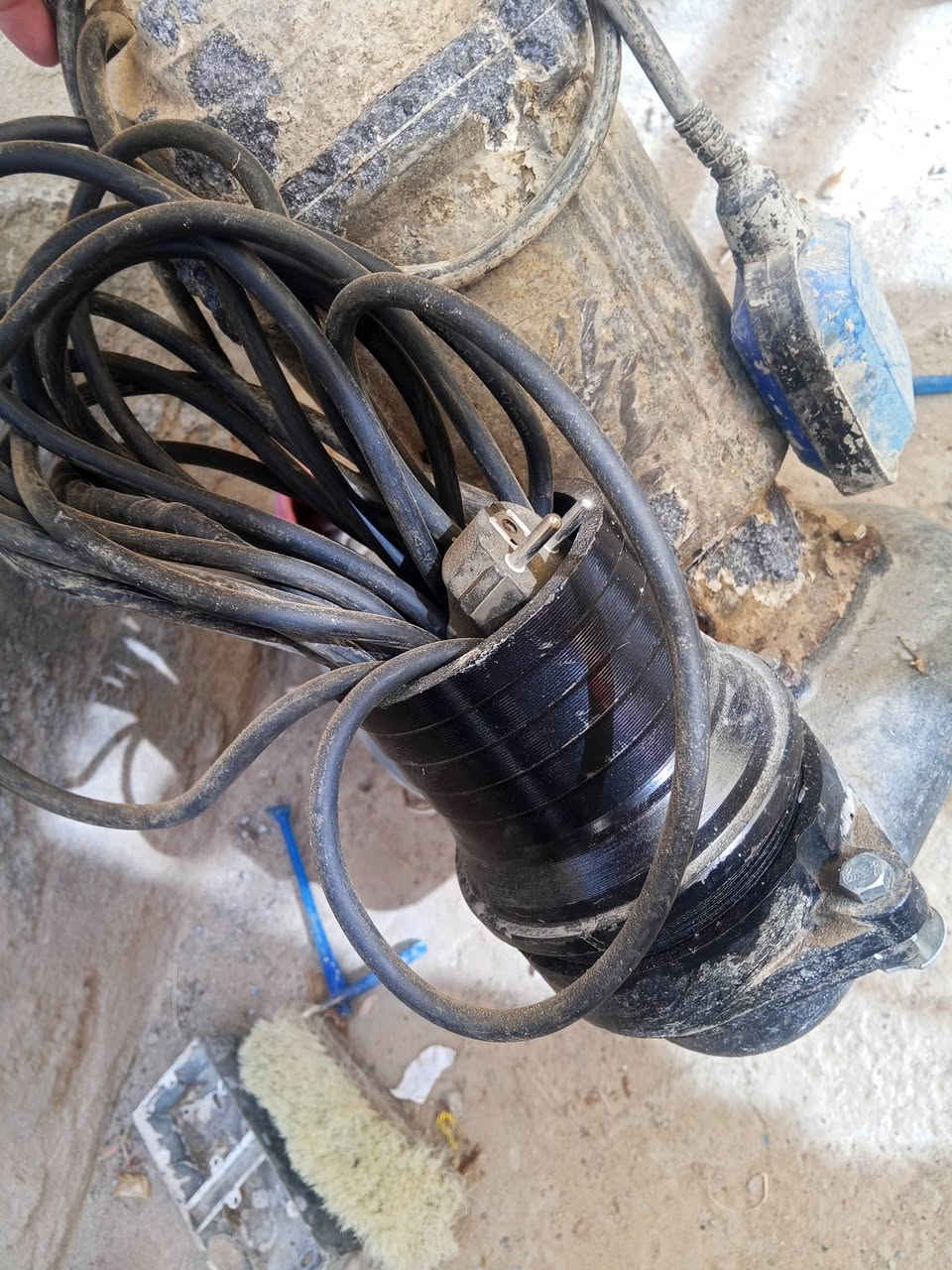 سلام عليكم
موطور 4انج غطاس مال انهر السعر 125وبي مجال ***********
