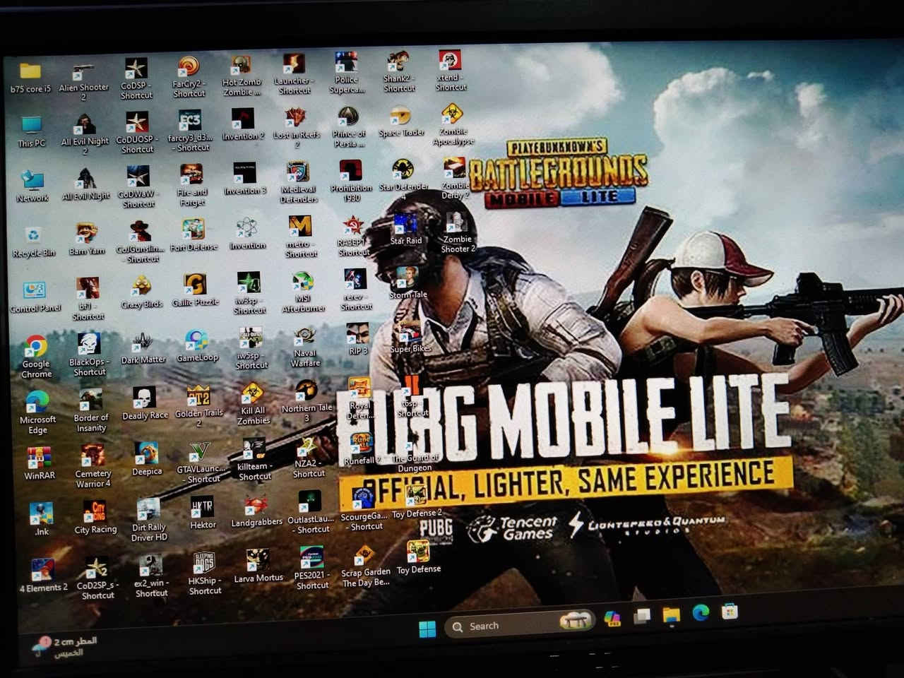 السلام عليكم 
حاسبة دسكتوب تجميع انتل كور 5 جيل الثالث مستعملة نظيفة للبيع 
.....
السعر 170 ألف دينار 
***********
عنوان بغداد زيونة 
البيع بضمان الفحص 
لا يتوفر توصيل 
.....
ملاحظة 
كيس فقط بدون أي ملحقات 
كيس فقط بدون أي ملحقات 
.....
المواصفات 
معالج انتل كور 5 جيل الثالث رقم المعالج 3470
كارد شاشة 4 كيكا جديد AMD RX 550 GDDR5 
هارد.128 كيكا للنظام والبرامج جديد SSD 
هارد 500 كيكا للالعاب والتخزين HDD 
رام 16 كيكا جديد 8+8 تردد 1600 DDR3 
مذربورد جديد جيل الثاني والثالث B75 DDR3 
مشغل اقراص ديفيدي DVD 
......
الحاسبة تعمل على نظام وندوس 11 وتحتوي على أكثر من 70 لعبة طور القصة اوفلاين مع لعبة ببجي موبايل اونلاين 
.....
مع جزيل الشكر لإدارة المجموعة
