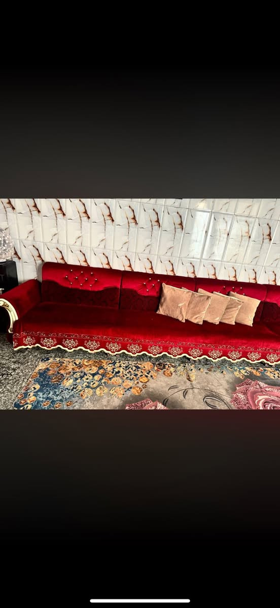 تخم عشر مقاعدنضيم ومفارش وياه بس الزاويه بيه ضرر الاسفنج نازل مو كسر الاسفنج  سعره ٢٠٠ مكان حي اور


**إذا كنت صاحب هذا الإعلان وتريد حذفه لأي سبب، رجاءا أرسل رسالة إلى الدعم الفني**