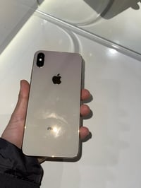 آيفون XS ماكس • ٢٥٦ • بطارية ١٠٠