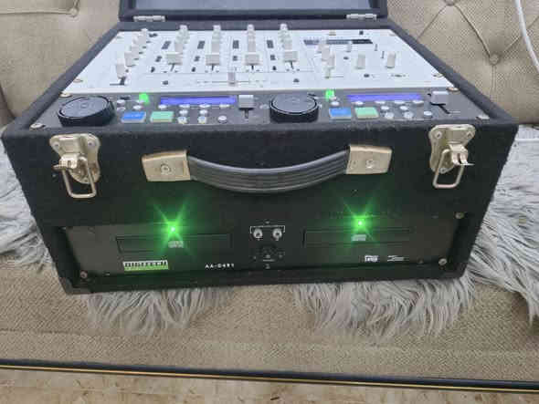 دي جي. مكسر. للبيع. باله استرالي. شغال. حجم كبير. مكاني. سماوه. ***********
