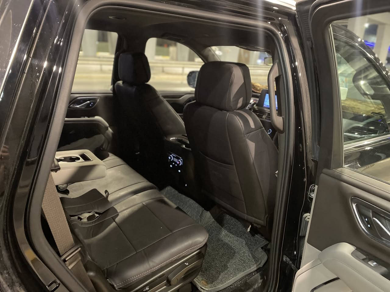 السلام عليكم للمراوس فقط
بتاهو بريمير او z71 

تاهو 2023 خليجي ls 

كفالة عامه من الشخط  ومغلفه ppf 

باسمي رقم اربيل

***********
