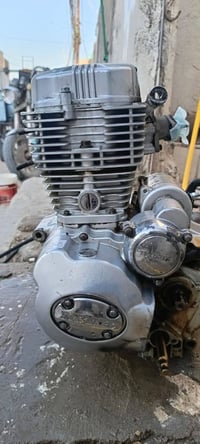 شباب مكينه البيع مفتوحه بوشه وبستم سعر 120وبيه مجال خاص مقفول رقم 0785...