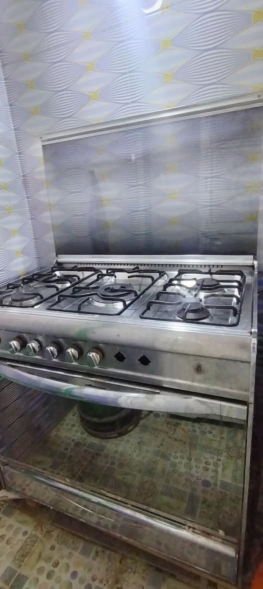 طباخ بس لعين لوسطه فالته من جوه اريده٢٠٠ وبيه مجال


**إذا كنت صاحب هذا الإعلان وتريد حذفه لأي سبب، رجاءا أرسل رسالة إلى الدعم الفني**