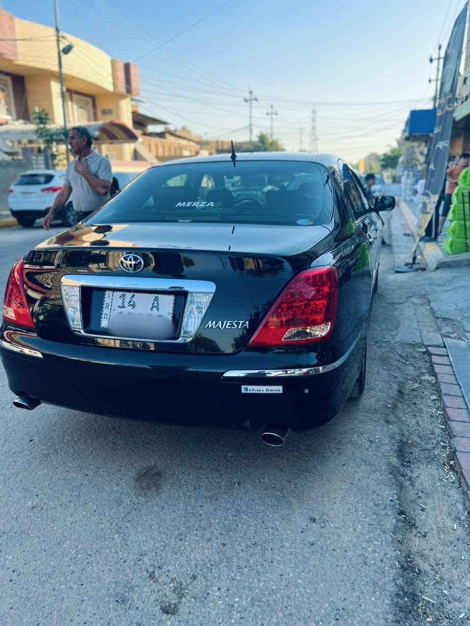 ١TOYOTA CROWN MAJESTA👑
للبيع تيوتا ماجستا. 2007 
اصولي💥 شرط المداور قرار 48
الون اسود ملكي 
رقم بصرة انكليزي سيارة باسمي مدوار ثاني يوم مشروع وطني  
المواصفات👇 
5دكم 
تحويرة نجف فوك وجوه 
✅ محركها V8 الحجم 4300
✅ كشنات جلد اسود 
✅ تبريد امامي خلفي3قطع.
✅ 3قطع بردات خلفيه.
✅ اربع كشنات كهرباء.
✅ 5بصمات ابواب+بصمة تشغيل+ صندوك شفط 
✅ كشنات خزن ميموري.
✅ حساسات  امامي وخلفيه
✅ كامره خلفيه 
✅ بگ لايتات لد اصل.
✅ ثلاجة
✅ مري ترحيب عند الاقتراب+ بالمري والجملغات.
✅ ستيرن كهربائي 
✅ مري كهرباء+هيتر♨️
✅ تحكم ستيرن+كروز تثبيت سرعه.
✅ جنطه جكات كهرباء شفط.
✅ 
✅
وباقي المواصفات المعروفه لل5دكم.
والسياره جاهزه على اخر حبايه.
والسياره بالواقع اجمل من الصوره📷.
العنوان النجف الأشرف
***********
