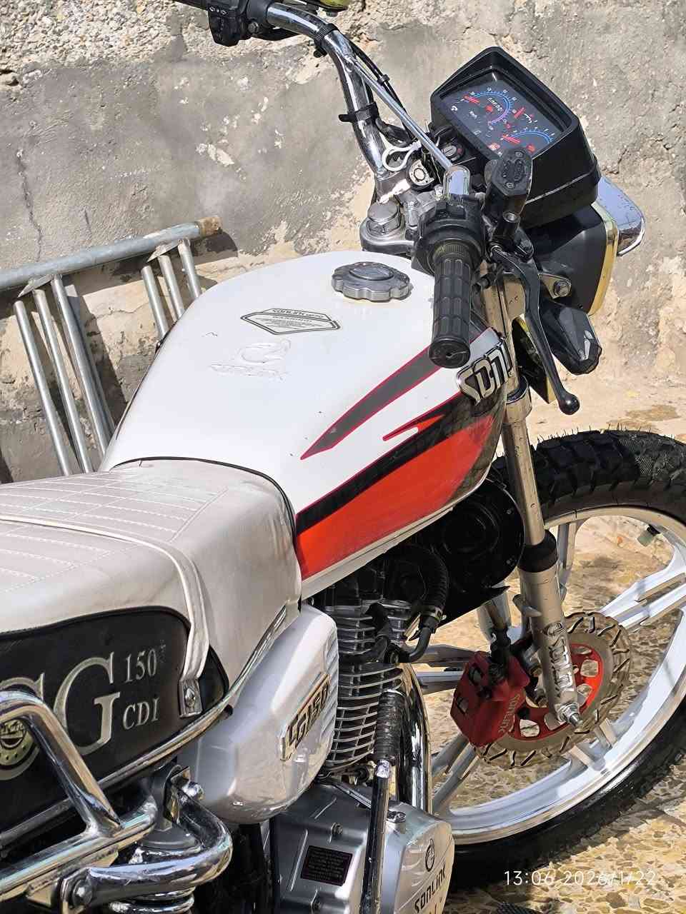 دراجه سيفان 5كير للبيع (موديل 23 رقم وسنويه دراجه نظيفه بمعنى الكلمه ومكينتها تتونس عليها نظيفه وقويه)
الدراجه جاهزه ولليسئل الجاملغ موجود عدي تاخذه وياها (السعر1٫430 بيه مجال قليل)
الشراي يتصل: ***********
