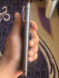 ايفون ١١ • ١٢٨ • بطاريه ٨٨