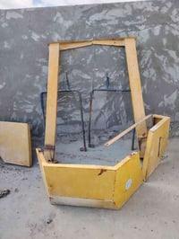 مال كوماتسو حجم ١٠٠ عضم قيم بلي يرضي بي الله وخذهن ياباني اصلي 0782143...