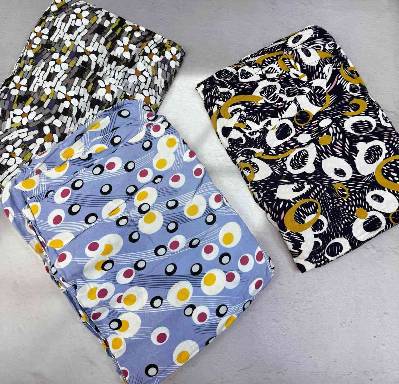 💓💓💓💓💓💓شال و شيلة 💓💓💓💓💓💓
❣️ايزار صلاة كشمير طرحات متعدده و خامة مميزة ❣️
العنوان : الصويرة/حي المعلمين/شارع الصياغ/مجاور العطية سنتر وصالون روز. 
يوجد لدينا خدمة توصيل 
للحجز والاستفسار مراسلة الصفحة او الاتصال ع الرقم *********** / فايبر. واتس اب. تلكرام
