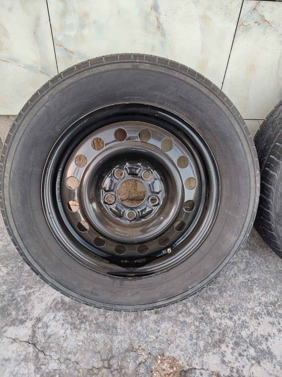 من رخصت مدير الكروب المحترف تخم ويل نضيفات جدا مال النترا تايرات نضيفات  السعر 200المكان بغداد المحمودية  الشارع العام***********
