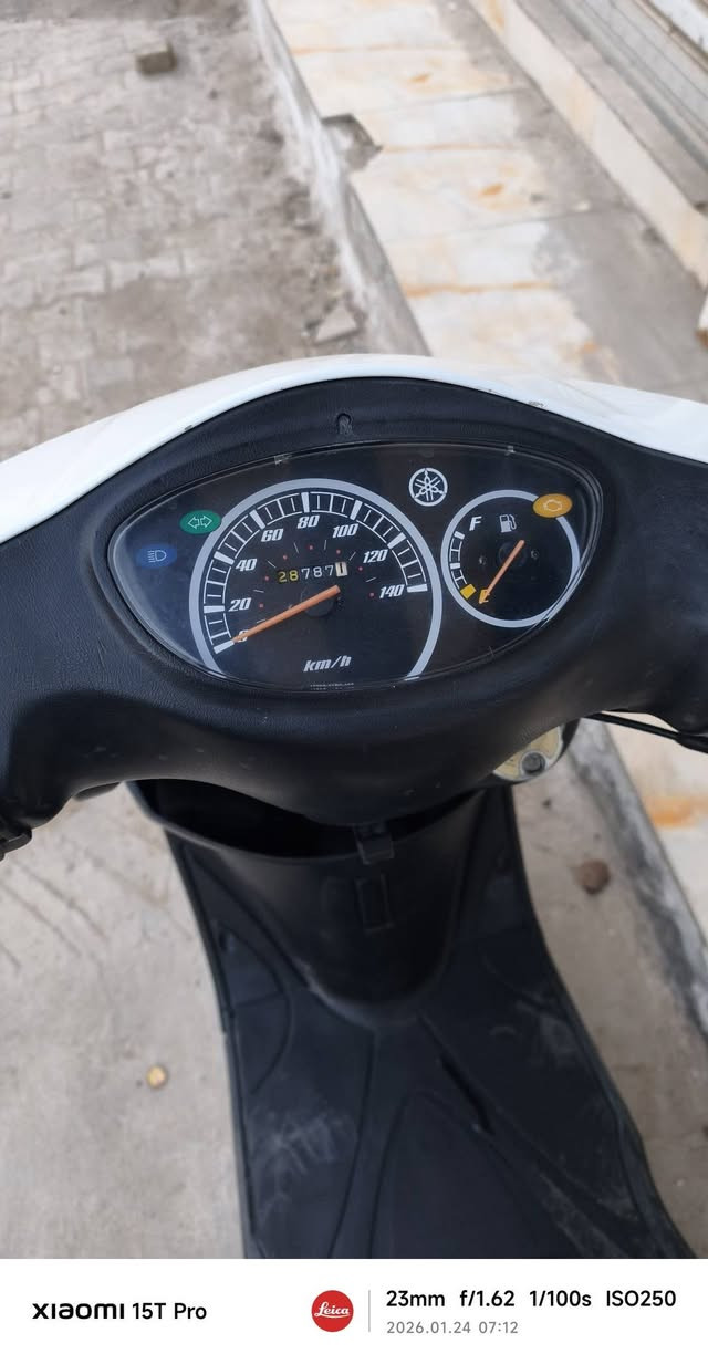 سلام عليكم دراجه للبيع اكزز 2014جديده ع بلاد ***********
