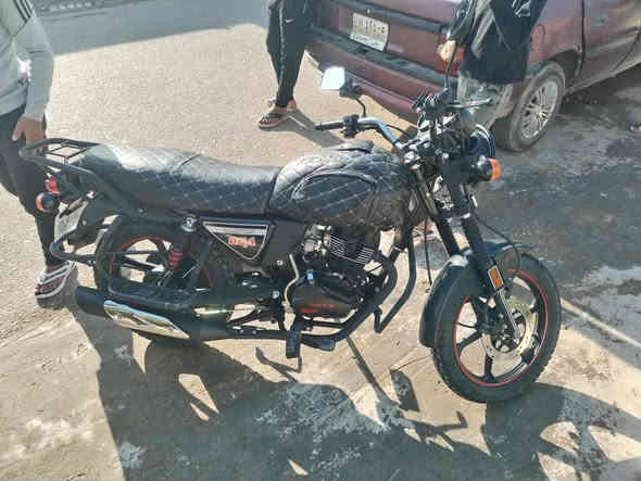 وين اليدور مكفول من التاير للتاير موديل 24 مكاني ديالى الخالص قريه الدوجمه السعر مليون و300وبيها مجال للطيبين *********** مكلف بل نشر ما متواجد خاصصصص
