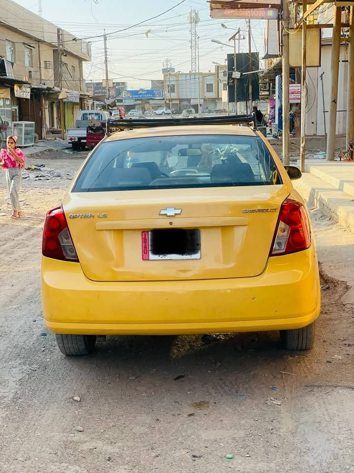 السلام عليكم اوبتره ٢٠١٠ شركة العامة/ السيارة باسمي السنوية نهاية ٢٧
مكاني بداية ابو غريب رقم بغداد 
الحادث موضوح كدامكم بالصورة يحتاج صبغ 
مكينة بيها تبخير فقط 
وكير عادي تجي اشوف بعينك وجيك 
السع ٤٨ 
مامتواجد على فيس بوك فقط وات ساب واتصال
***********

