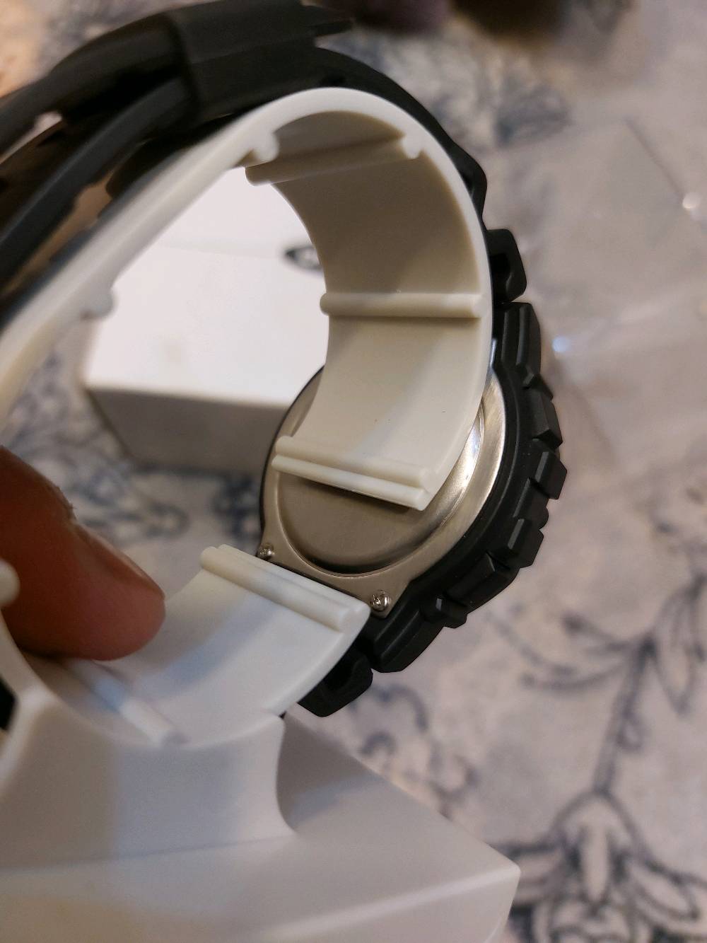 ⌚ للبيع ساعة CASIO W-800H
مقاومة للماء 100M
شاشة رقمية واضحة
منبه + مؤقت + ستوب ووتش
حالة جيدة وتعمل بكفاءة
💰 السعر: 45,000 دينار
📞 للتواصل: ***********
🚚 متوفر توصيل داخل المحافظة، والشحن للمحافظات حسب الاتفاق.
