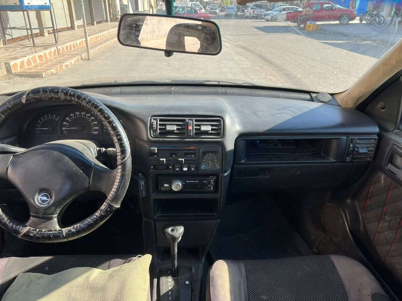 السيارة للبيع اوبل محرك ٢٠ كير اوتماتيك الون اسود موديل ١٩٩٢ كير ومحرك بل شرط السعر ٢٥ ورقه وبيه مجال وسياره اول وكاله بي اسمي وصاحب سنويه موجود وبيكم خير تدلون
عنوان کرکوک رحیم اوا رقم مبايل ***********
*********** كركوك, العراق
