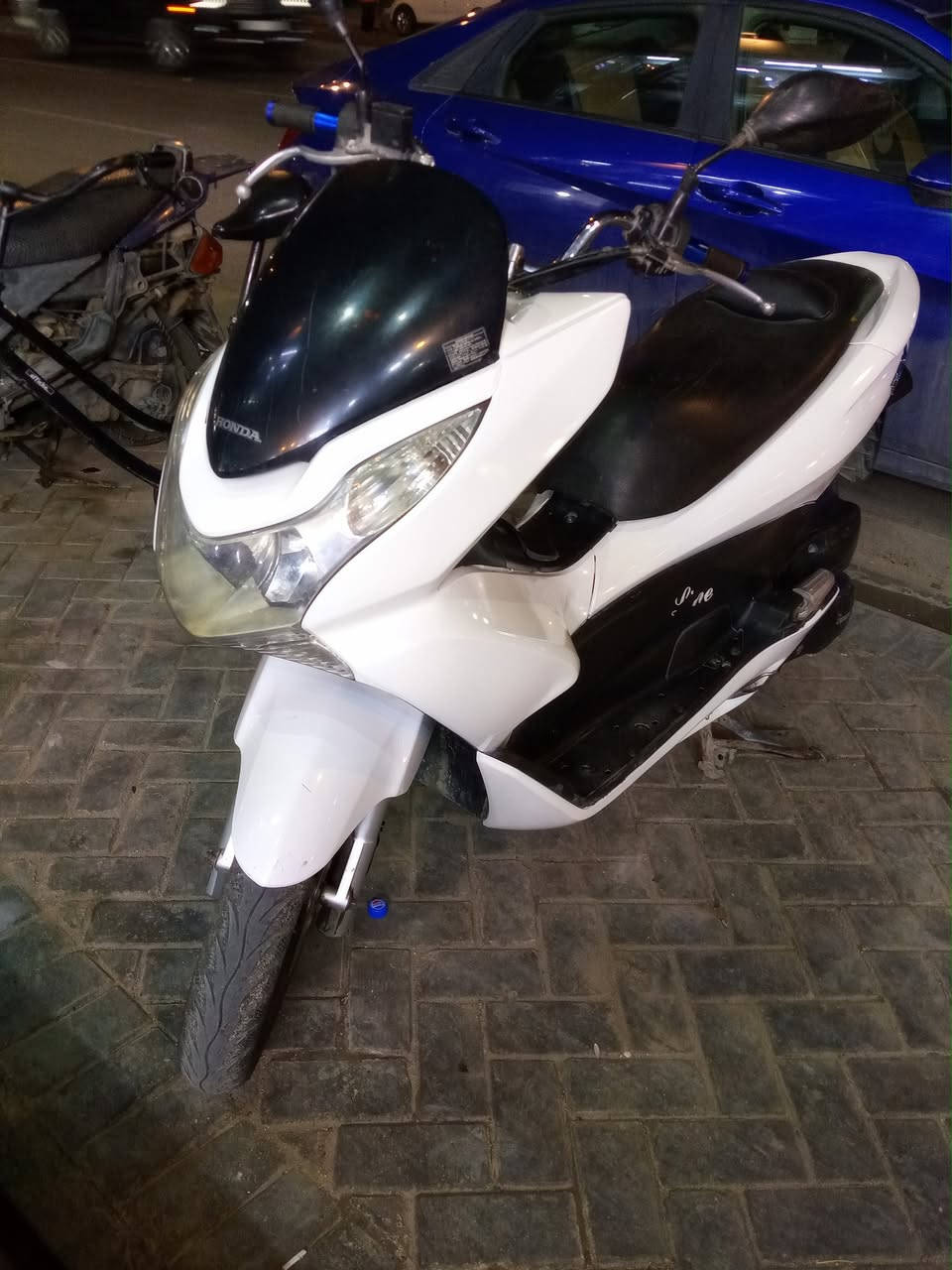 السلام عليكم للبيع دراجه pcxجيل الاول دراجة مال رمبه مديل18 ماخذها رمبه الدراجه على  ايدي حجم مكينه ١٢٥ياباني الاصلي دراجه جديده مال جناي  الله شاهد شرط مكينة بلاد ستوك مامفتوحة بلادية  
ياباني الاصلي دراجه كامله أستان كهربائي حساس ازدحام ٢حرف Aدراجه جديده الدراجه مكينه لوك شلعه معدل خير من اللّٰه دراجه تكول جديده بمعنئ الكلمه واحلا من الصور  دراجة مكينه مكفوله اي نقص مابيه
السعرمليون و٢٥٠مستعجل علا بيعتهة مكاني بغداد مدينت الصدر ***********
