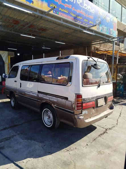 سلام عليكم.  هايسا سياحي موديل 92.  رقم بغداد خصوصي بسمي مشروع وطني سنوية لل 27.   تخم تاير حدادية صدر دوشمه كهربائيات سايد روف كلها شغالة وجاهزة مكينه فيفيتي كير اوتوماتيك السعر 47 وبيهة مجال للشراي العنوان بغداد الحسينيه مال راشديه للاستفسار الاتصال ***********
