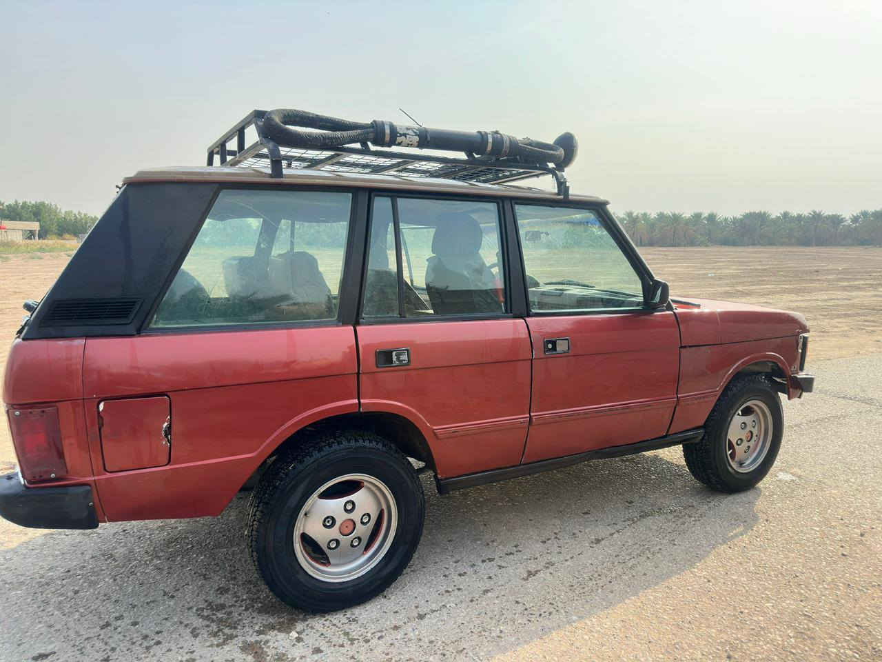 رانج روفر موديل 91 سنوية حائز ثالث متتحول فقط وكاله  كامله نقصه دبلات الوره او اير افلو دخانه سوده  بيهه اخياسات قليله من جوه   السعر 28او بيه مجال بسبب الوعود الكاذبه تم تنزيل السعر.  مكان السيارة بغداد ناحية الوحدة قرب سيطرة الج. *********** رقم بغداد
