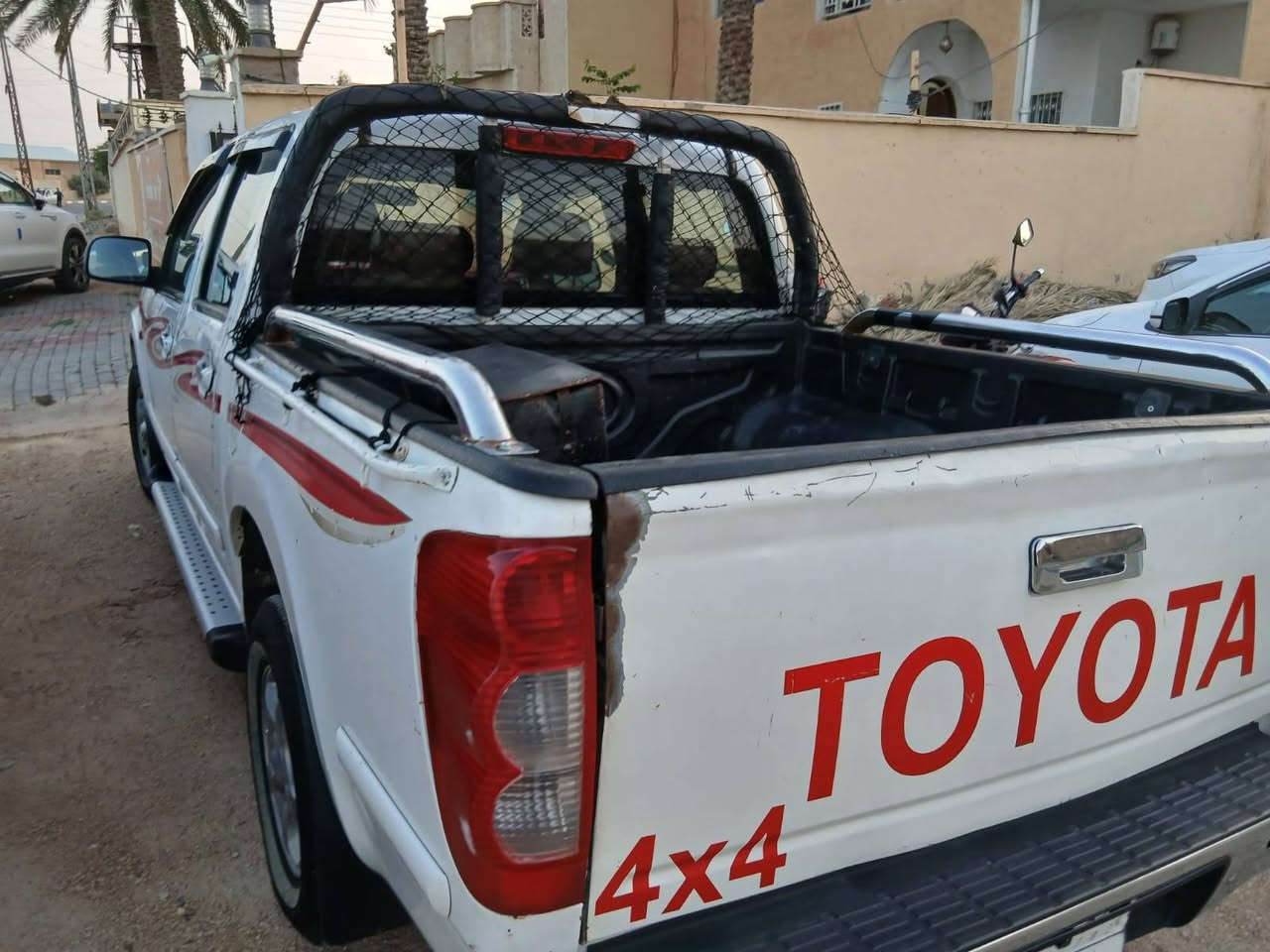 السلام عليكم ورحمة الله وبركاته
بيك اب كريت ويل موديل ٢٠١٣ رقم بابل انكليزي سنوية إلى ٢٠٣٠
لون ابيض 
مكان السيارة محافظة الانبار قضاء حديثه 
للاتصال 
***********
