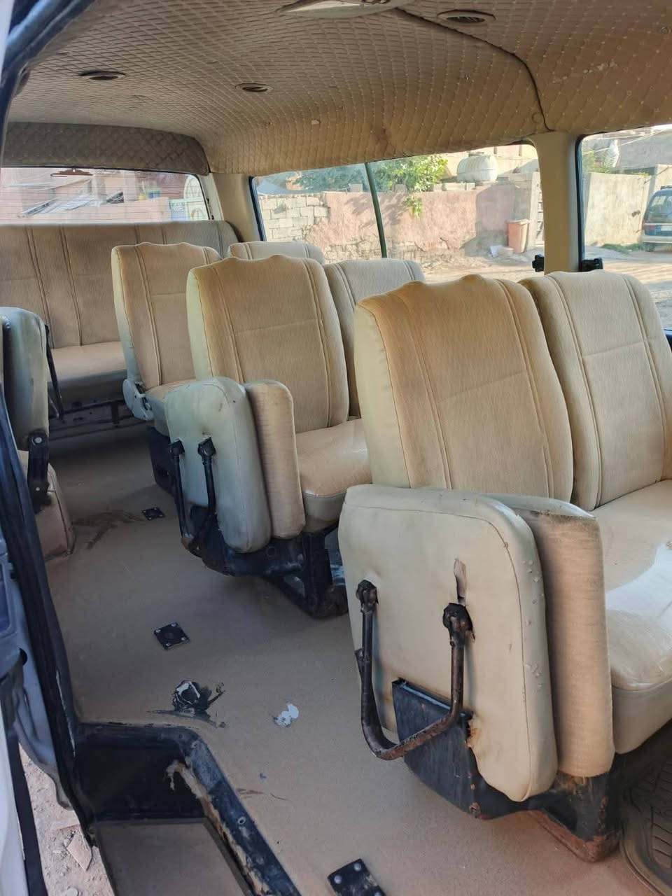 السلام عليكم...
جنبي 1H للبيع فقط ونقد  السعر 70$
رقمها واسط رقم الجديد انكليزي

السياره  بسمي تحويل ثاني يوم

مصفره هيئه وضريبه وسنويه جديده

 شاشه جديده وكامره خلفيه
 كهربائيات بلاديه كامله بدون نقص واناره داخليه بلاديه
صدر 80/%
سوبايا وباتري جديد وتخم تاير وتخم واقيات وتخم كب

محركها فور ويل بلادي لا تبخير ولا تنقيص وكير بلادي

(مصبوغه عام أثر جراد)

تعمير داير حجول جديد بيها ضرب قديمه بالصفحه الطويله بس على البارد مشتغليها وضربه بالصندوك قديمه

دوشمتها جديده حلوه داخلها حلو وكشرها حلو

ملاحظه.. (السياره استخدام شخصي دائما متروكه فقط مامتعوبه)

العنوان. بغداد.. الحسينيه.. مقابل الراشديه
كلشي مكتوب 🙄 للاتصال ***********

رجاء الموشرري لايتعبني وشرط التحويل اريد ابيع ويجي ويشوف ويدلل
