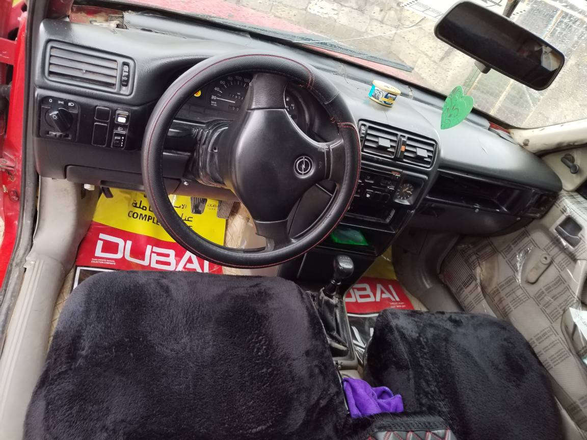 سە رە تا بە ناوی خودا ئۆپڵ مۆدیل 1994گیر مە کینە هه موو گیانی بە شەرت لە سەر دە قی شەریکە مەوەتەوە هه موو گیانی باوەڕ بکە تا لی نە خوری نازانی چی تامیکی هه یە پیشو دوای کە پسە دە عمو لیدراوی نییە موسو بڕاوەو رزیوی بە شەرت 4تایەو ویلی تازە 8ڕۆژە بۆی بەسرەواوە لایت فڵجەگەرمی هه موی شەریکە 
تا سەیری او سونوقی نەکیت نازانی چی سە یاریەکەو چۆن لە سەر دەقی شەریکە ماوەتەوە هه موو گیانی بەشەرت ئە فرشم لی بیمنەتم ماڵەکە زۆر بە پاکی ماوەتەوە سەنەویو وەکالەت بە شەرت سەیرەکە لە بەر چواوە وەسفی ناویت 

نرخی سە یارەکە 14گڵاو معامەلیکی براینە قەرزو قستم نیە گۆڕینەوەش ناکەم 
***********
وەتسئەپ فایبەر السليمانية, العراق
