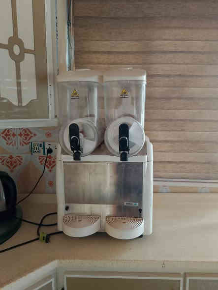 مكينه ازبري ايطالي سعر950مجال قليل ***********
