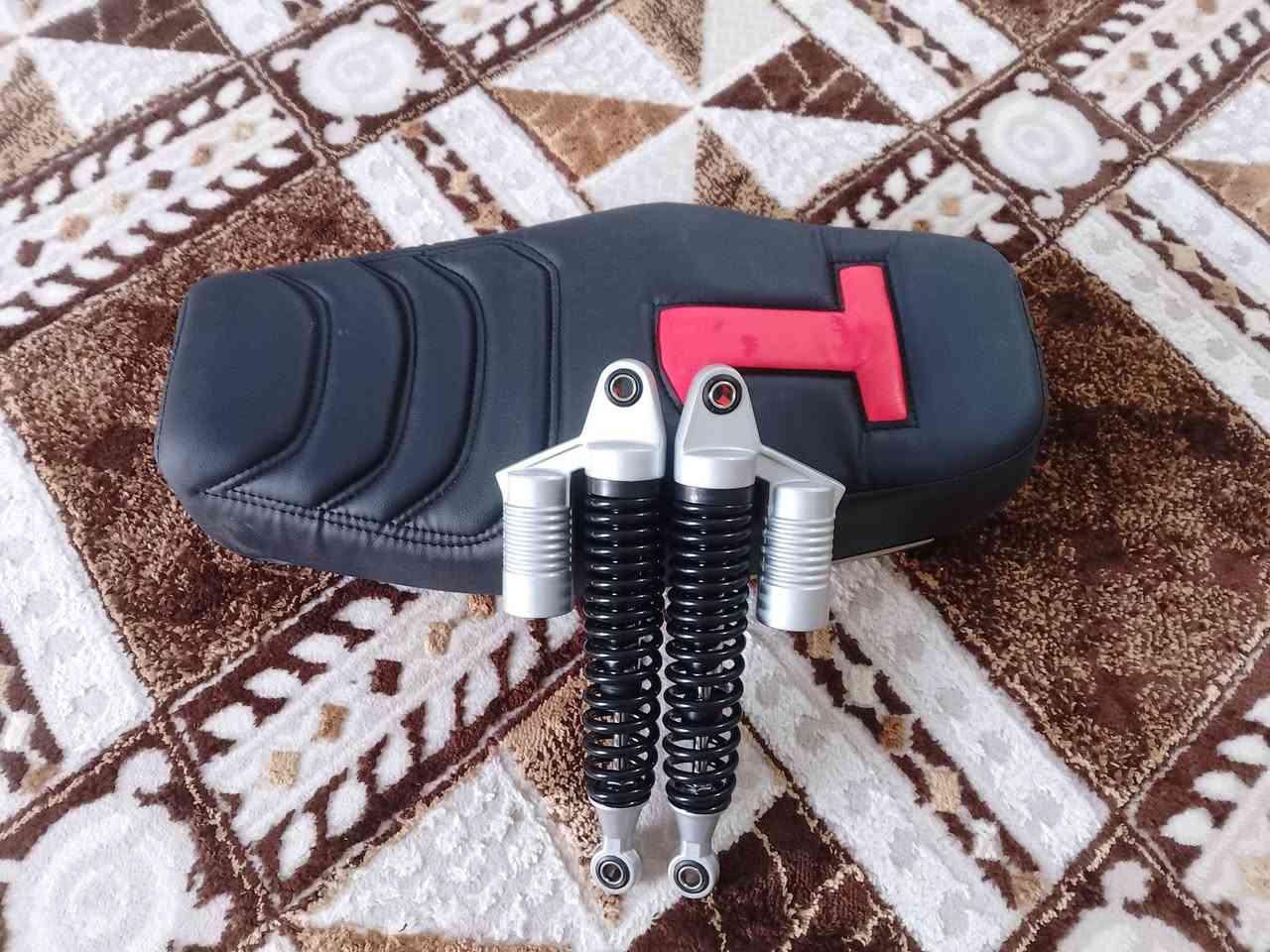 سلام عليكم شباب دبلات مال يران البيع  جدد مو مستخدم سعر ب55 ريد زرب بل زوك زراب و كشن تفصال البيع سعر ب30الف كشن ***********
