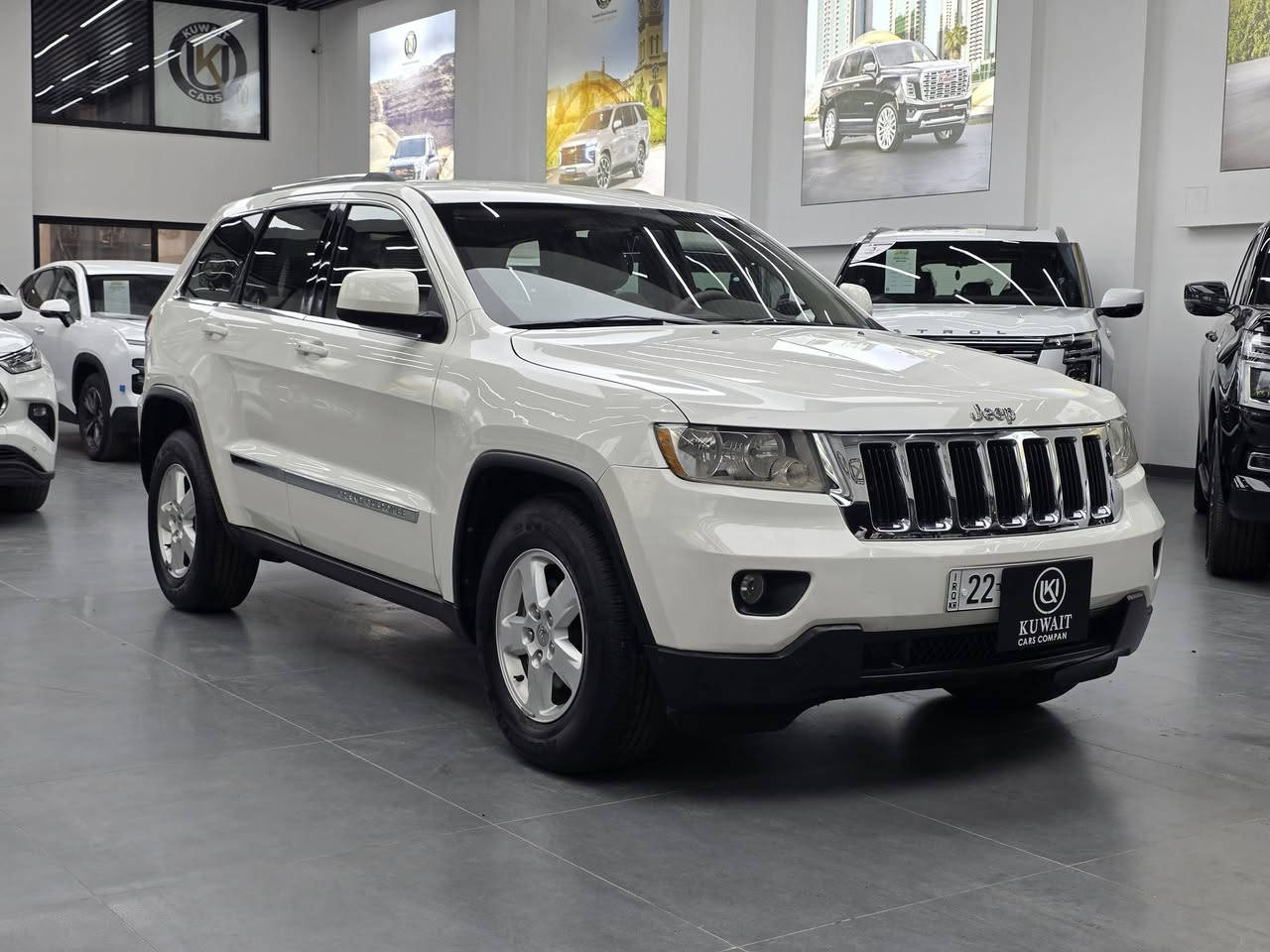 • جيب جراند شيروكي
• الموديل: 2011
• المحرك: 3.6 لتر توربو 
• عدد الأسطوانات: 6 سلندر
• مواصفات: خليجي 
• المسافة المقطوعة (العداد): 131400 كم
• شركة: #KUWAITCARS 
• عنوان الشركة أربيل شارع مخمور
• أرقام الاتصال:
• ***********
• ***********

• جێب گراند شيروكی
• مۆدێل: ساڵی 2011
• بزوێنەر: 3.6 لتر تۆربۆ
• ژمارەی سلندەرەکان: 6
• تایبەتمەندییەکان: تایبەتمەندی خليجي 
• کێشی کیلۆمەتر: 131400 کم
• کۆمپانیا: #KUWAITCARS
• ناونیشانی کۆمپانیا: هەولێر، شەقامی مەخموور
• ژمارەی پەیوەندی:
• ***********
• ***********
