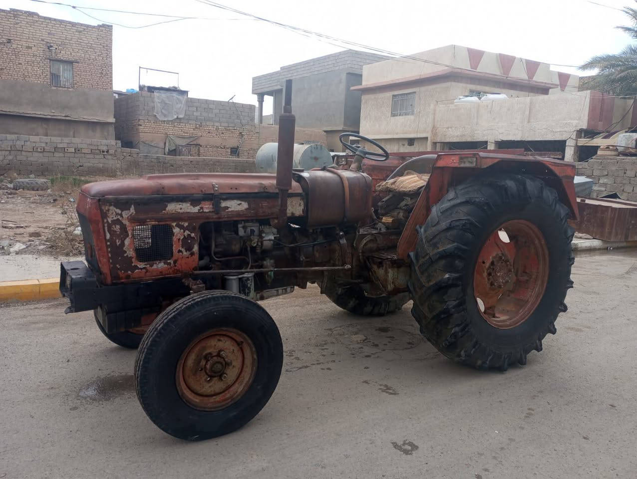 السلام عليكم للبيع عنتر موديل 82 جاهزه نكره سلف عنوان ديالى رقم ***********
