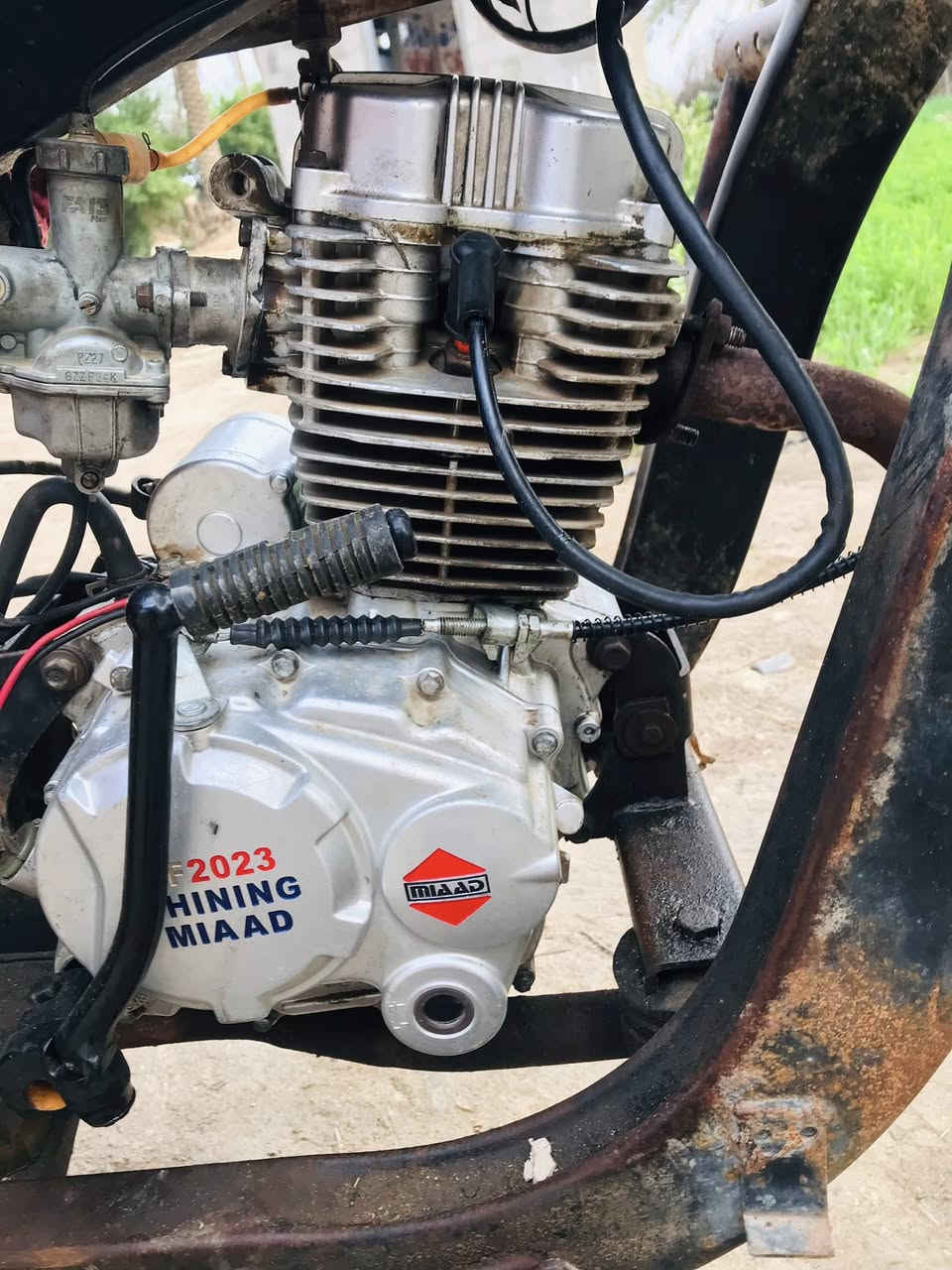 السلام عليكم للبيع ستوته دايوان موديل 2016 محرك جمره 23 مفتوح اوراق اصولي ومكاتبه بسمي مكاني كربلاء عون ع السعر 800 الف الاستفسار ***********
