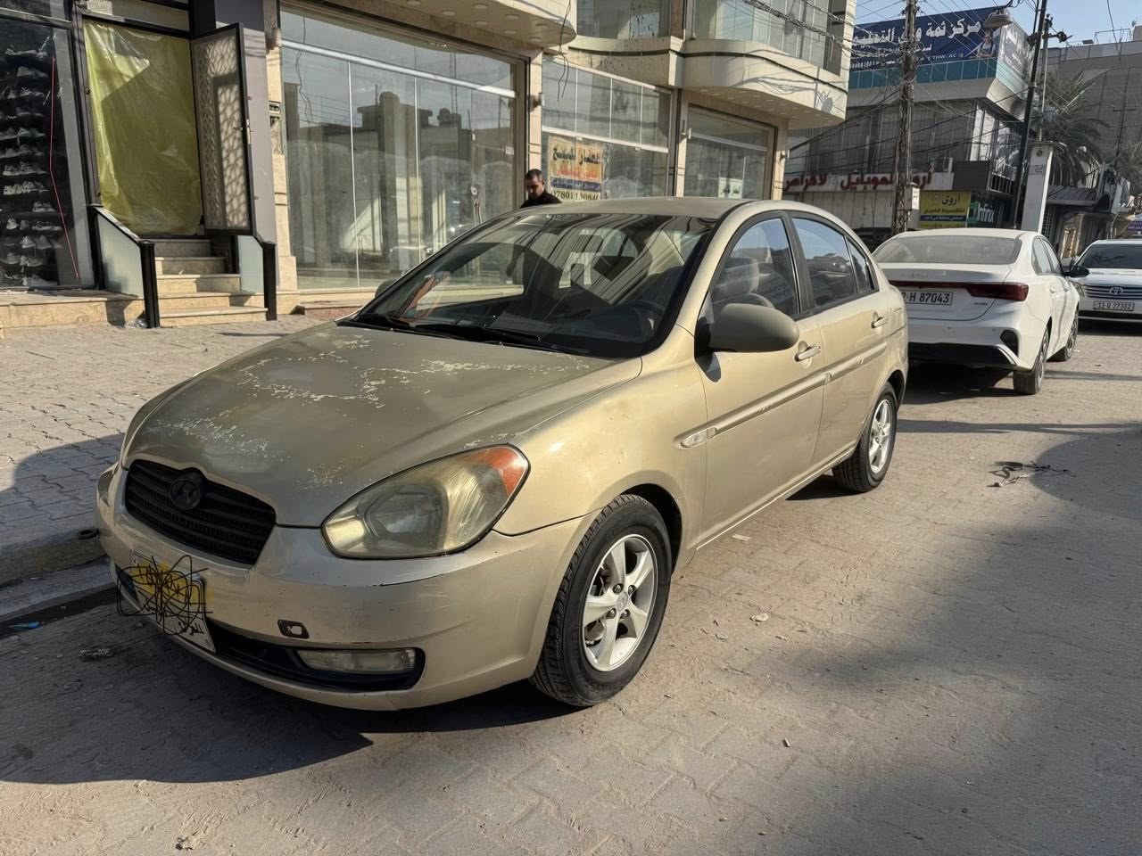 السلام عليكم..
هيونداي اكسنت ٢٠٠٩
السيارة حلوة ونضيفة كير مكينة كفالة السيارة بيها صبغ حزام
سعر ٧٢ ورقة وبيها مجال بسيط للاستفسار الاتصال على الرقم
0781 300 2371
