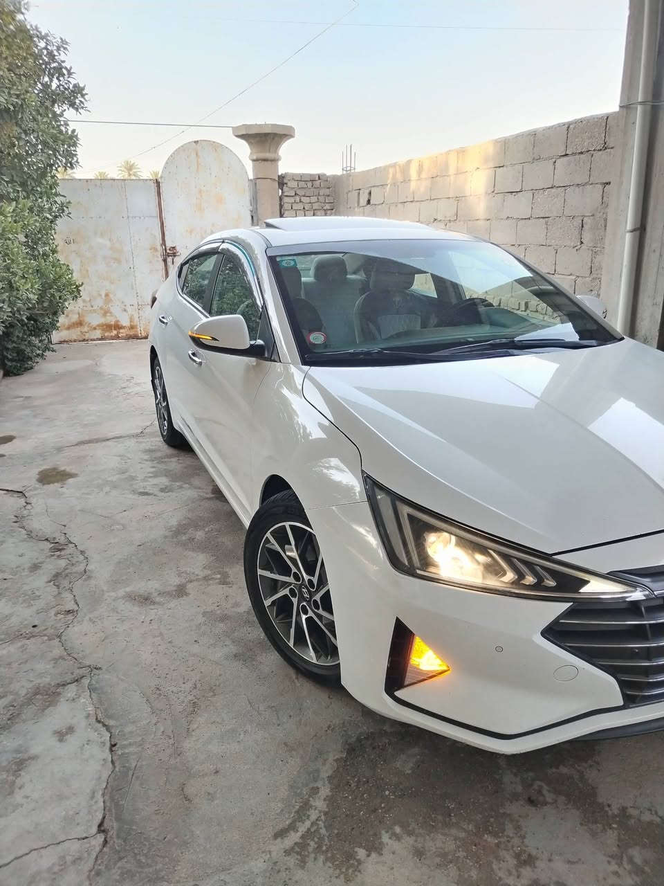 سلام عليكم النترا 2020 خليجي رقم بغداد انكليزي ماشيه 70 كفاله عامه
فول مواصفات واحد علئ واحد فئة20

محرك 2000 دوش+فتحه سلايت +شاشه كبيره +مرئي شفط +نيكل علئ جام +يدات نيكل +كشنات قلاب +بصمه تشغيل +بصمة أبواب +تحكم ستيرن جهتين +حساسات امامي خلفي +خمسه ويل كب +انضمةقياده +صندوق ذكي+سياره جديده بمعنى الكلمه فول للخير أعلى فئه.

ملاحظه(سياره مكفوله كفاله عامه من كلشي)
السعر :(169) وبيه مجال
مكان السياره :كربلاء طويريج
الاستفسار رقم :(***********)
