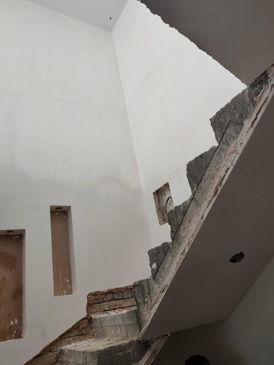 السلام عليكم ورحمة الله كادر  من الموصل العمل بغداد جص وبورك نشتغل داخل بغداد فقط مبيت بل عمل والتزام بل مواعيد #ومنالله التوفيق ❤️ 

#متواجد ع فيس واتساب ***********
***********
