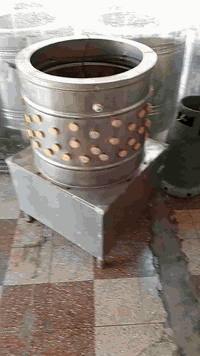 السلام عليكم غراض مال دجاج لبيع المكان فلوجه يم شارع السد السعر 625بيهن مجال لطيبيبن ***********
