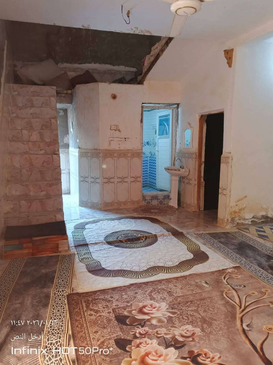 سلام عليكم بيت بناء حديث معه قطعه سعره 15مليون فقط مكان ناصريه قضاء النصر حي العدس شارع ابو حنان بل خير وره بيت عباس عاشور مساحته البيت 200والقطعه 150متر ***********
