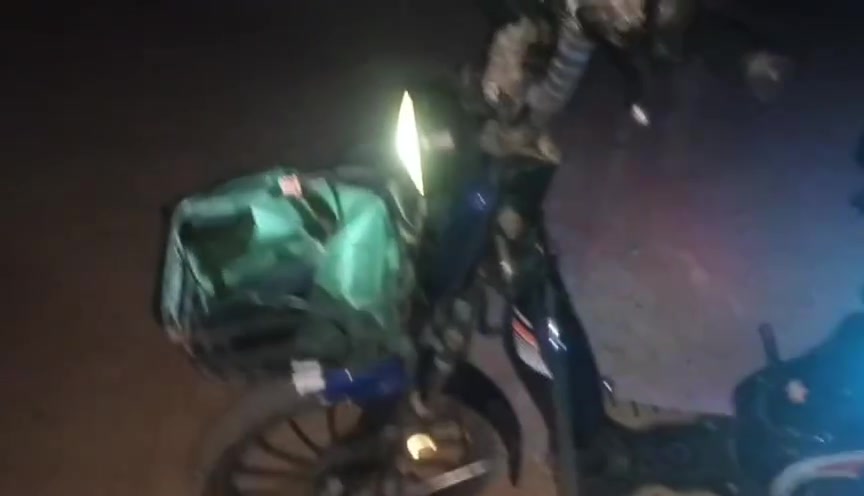 السلام عليكم ورحمة الله وبركاتة
درجة شحن  البيع الاستفسار على هاذا الرقم ***********
السعر 250 وبيه مجال الطيبين
