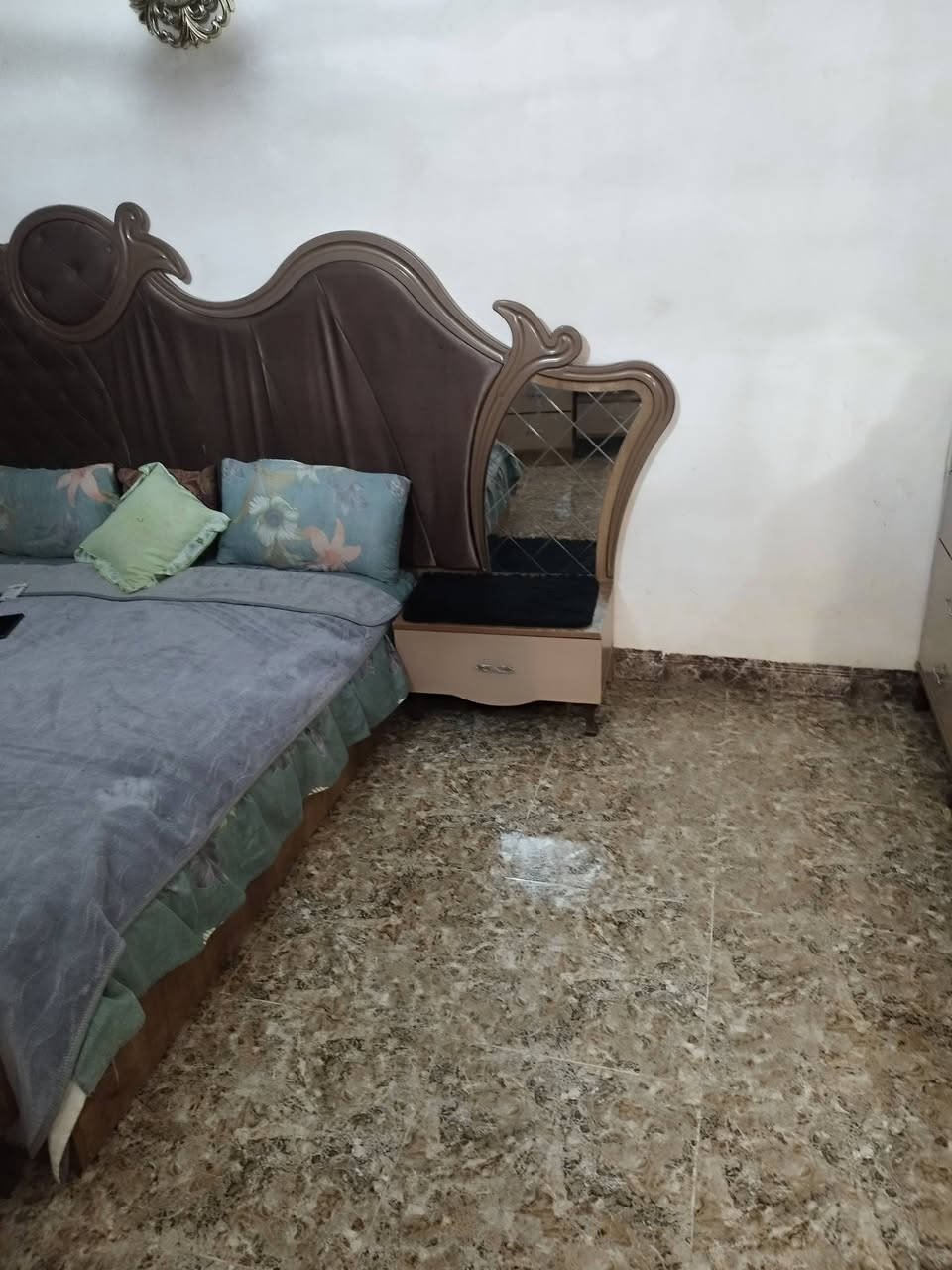 قرفه لبيع 450وبيهه مجال***********
