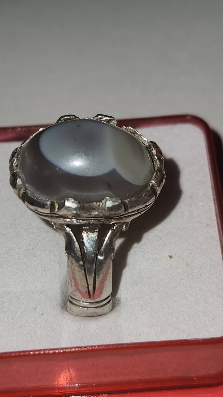 خاتم سليماني هندي 
السعر40
مكاني بغداد شارع حيفا 
يوجد توصيل


**إذا كنت صاحب هذا الإعلان وتريد حذفه لأي سبب، رجاءا أرسل رسالة إلى الدعم الفني**