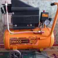 كمبريسر هواء • ٢٤ لتر • مستعمل مرة واحدة