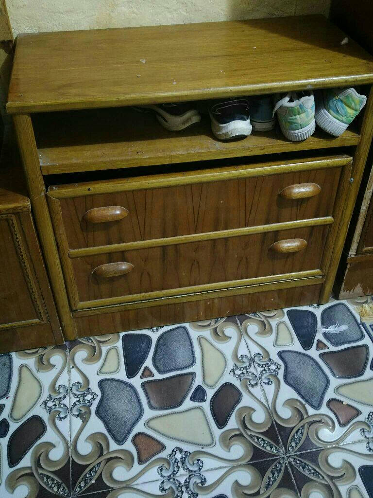 السلام عليكم 
غرفة للبيع ناقصها جامات 
صاحبها صارله سنة من مشتريها 
6 ابواب جوا وفوك 4 أبواب 
السعر 800 ألف وبيها مجال 
العنوان 
بابل - كفل 
للأستفسار أكثر خاص


**إذا كنت صاحب هذا الإعلان وتريد حذفه لأي سبب، رجاءا أرسل رسالة إلى الدعم الفني**