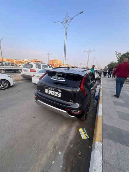 السلام عليكم كيا نيرو هايبرد تنسى البانزين موديل 2023 للبيع لون رمادي 
السيارة فوول اعلى موصفات  بالنيرو sx حتى الكتلوكات وياه كلشي يجي بالك بيها اسلايت 
فتحة
بصمة 
اشارة ترحيب عند الاقتراب من السيارة 
كشنات تدفئة تبريد 
كشن خزن ذاكرة 
والستيرن تدفئة تبريد 
تبريد قطعتين 
حساسات امامي خلفي 
شاشة حجم ١٩ كبيرة
 اتو هولد
هند بريك بصمة
مري شفط 
مري قلاب وية البك 
جنطة كهرباء 
جنطة شفط الصندوق ذكي يفتح عند الاقتراب منه  بالذكاء تلقائي 
تشغيل عن بعد
ماشية 35الف Km
دخول جديد بيها بنيد مبدل بلادي والباب والجاملغ ع بارد مرشوشات بلادي
رقم الموبايل***********
السعر 155وبيها مجال
