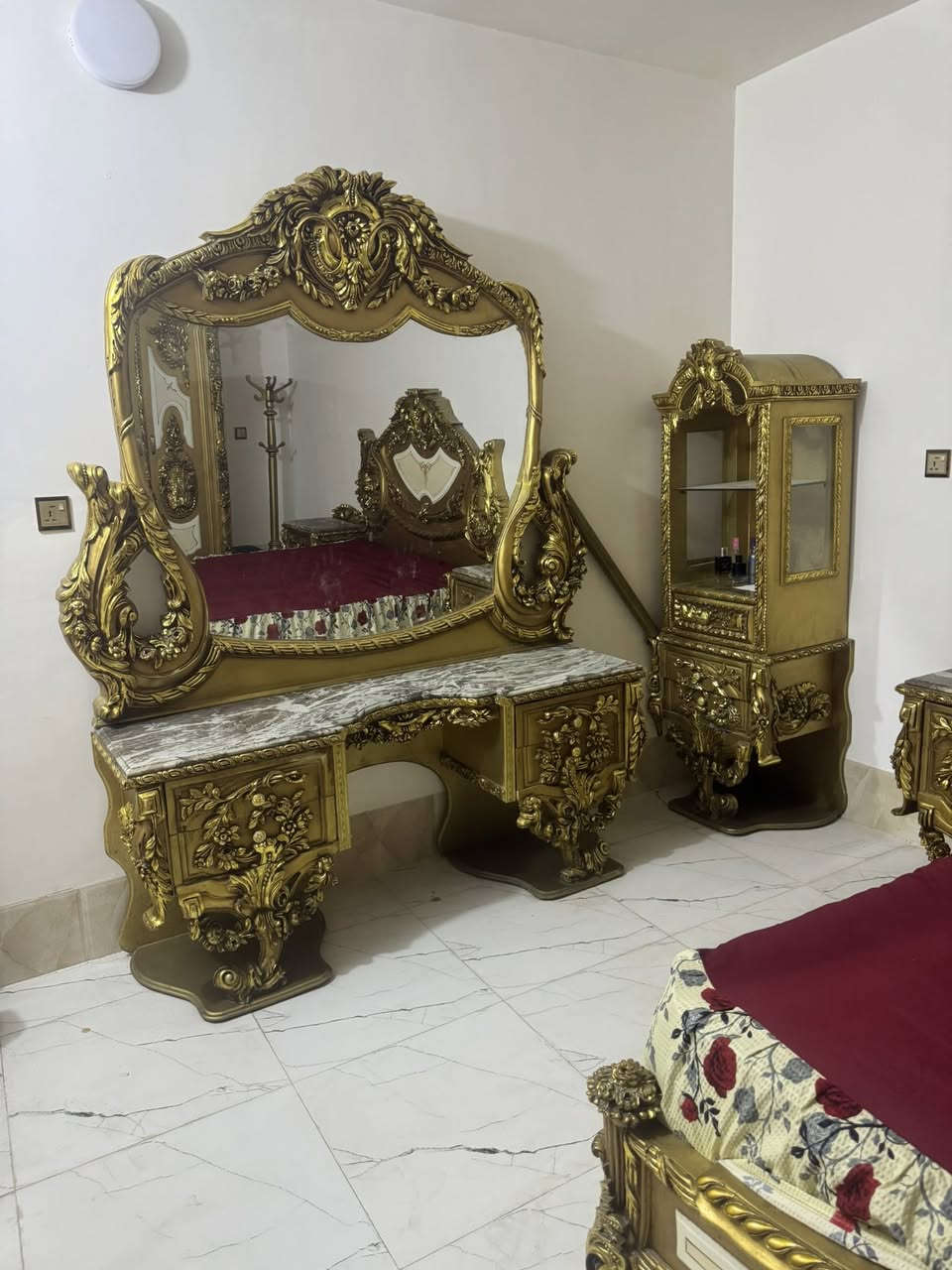 غرفه مصري مكاني بغداد السعرمليون وربع
اي استفسار هذا رقمي ***********
