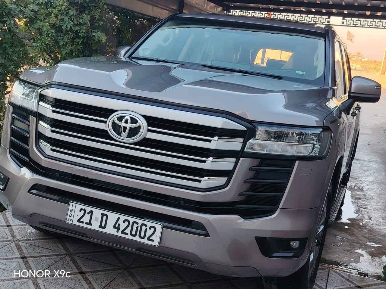 سلام عليكم عندي سياره البيع لاندكروز موديل 2022 سياره فول فول موصفات تونتو تربو مكفوله كفله عامه ماشيه ٩٧ رقم سليمانيه بسمي سياره فقط تكحله بدعاميه الخلفيه سعر بلاش 625 / يعني ٦ شدات 25 ورقه نتصل ودلل العنوان بابل جبله سعر مناسب اكو مجال الشراي /***********
