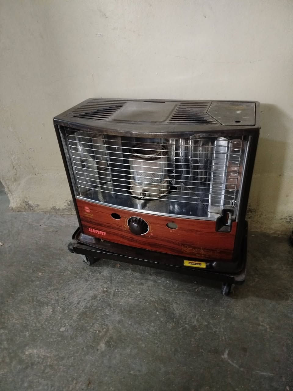 ئه م سؤپايه بؤفرؤشتن يابانيه
80هه زار كي موشته رييه تيل بكات ***********
