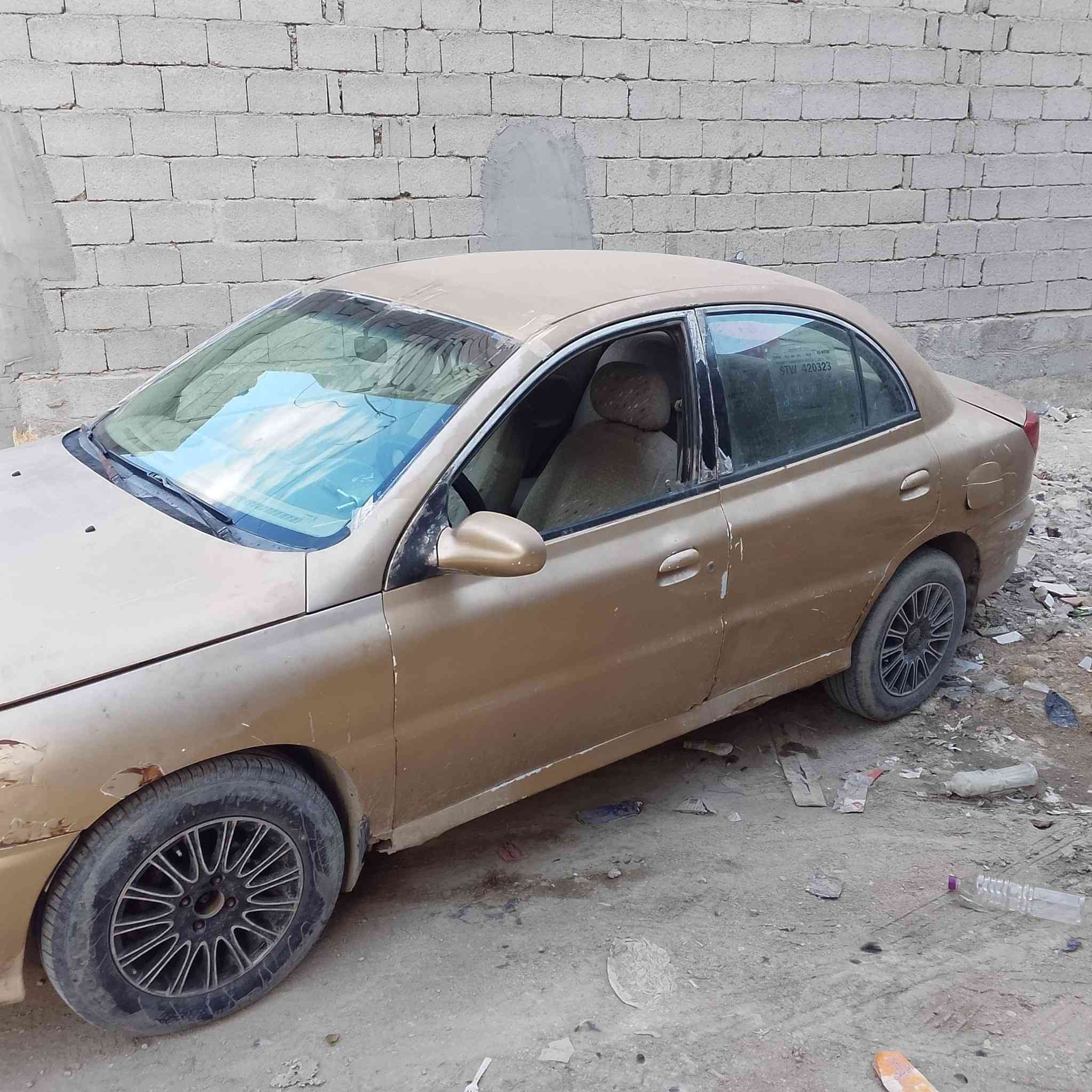 كيا ريو موديل ٢٠٠٠للبيع ***********
