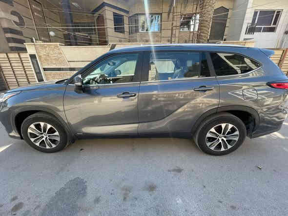 للبيع فقط هايلندر هايبرد ٢٠٢٣

وارد امريكي

محرك ٢٥٠٠ هايبرد تنفس طبيعي  

ضرر باب الصندوق فقط خفيف جدا بدون اي ضرر ايرباك والباب الاصلي موجود 

ماشيه ٣٩ الف ميل 

مواصفاتها فئه XLE

جلد 

سلايد 

كراسي كهرباء

صندوق كهرباء

فور ويل 

بصمه 

كاميرا خلفيه

رادار امامي جانبي

بردات جانبيه

كاعيات ربر بلاديه

السياره نظيفه جدا اني مستوردها وعلى ايد وحده 

السعر ٣١٠ ورقه وبيها مجال

مكانها بغداد حي العدل 

***********
