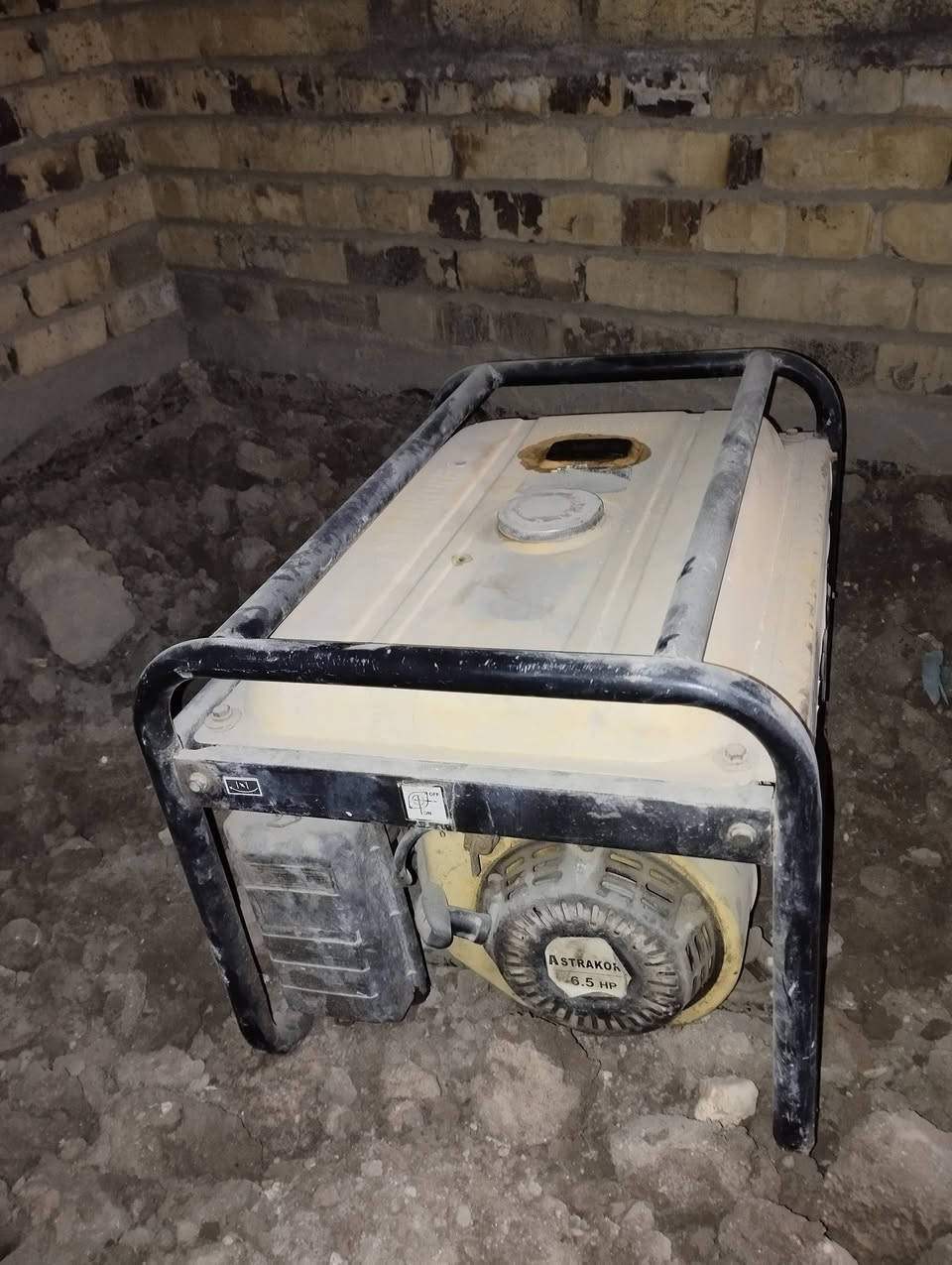 سلام عليكم مولدة للبيع شغالة سعر 75 الف مكاني حلة بظهر مستشفى تركي


**إذا كنت صاحب هذا الإعلان وتريد حذفه لأي سبب، رجاءا أرسل رسالة إلى الدعم الفني**