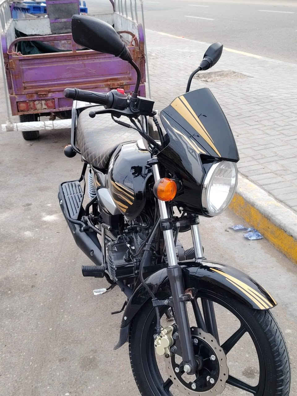 سلام عليكم شباب TVS للبيع مديل 23 رقم تحويل مباشر مكاني بصره قبله السعر مليونين ونص وبيها مجال قليل 
***********
