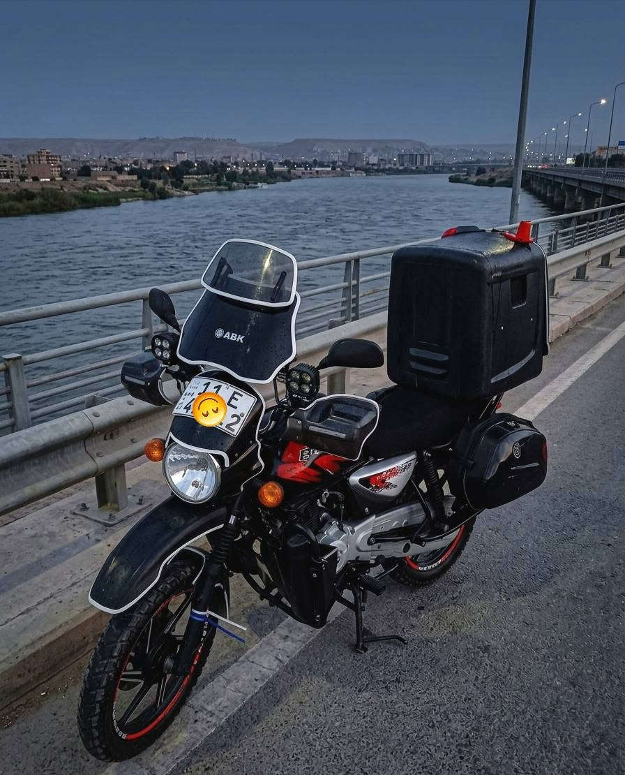 سلام عليكم بوكسر 2023 ماشيه 34 الف حقيقي دراجه زيرو بعده رقم وسنويه بغداد نكليزي تحويل ب اسمك ثاني يوم  دراجه كامله وجاهزه ومرتبه علا ايدي مكينه خرسه ما تنسمع فد بدايه تبخير ستر2300 وبيها مجال حك جيه مكانه بغداد مدينه الصدر . .🌹واتساب فقط *********** كهرباييات كله شغاله حته كيج كيلو متر شغال دراجه فول مواصفات وعلي رمبهه ماتلكه مثله بل فيس كله
